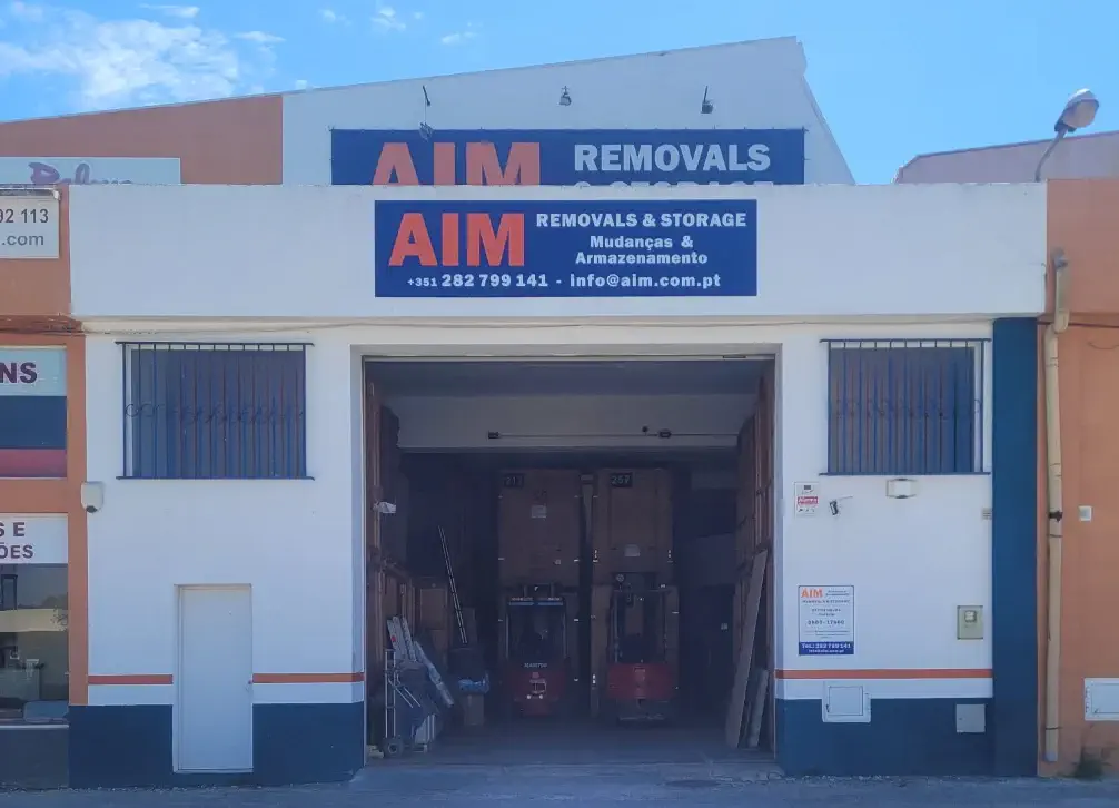 aim removals storage facade